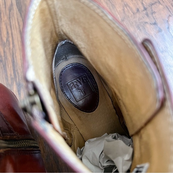 Frye • Patty Riding Bootie brown leather Redwood ankle boot heeled strap buckle - Picture 6 of 15
